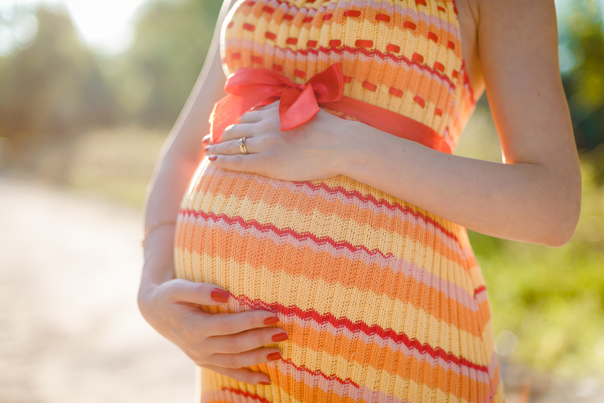 การตั้งครรภ์แทนหรืออุ้มบุญ (Surrogate mother)